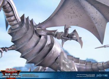 Blauäugiger Weißer Drache - Weiße Edition - First 4 Figures Yu-Gi-Oh! PVC Figur