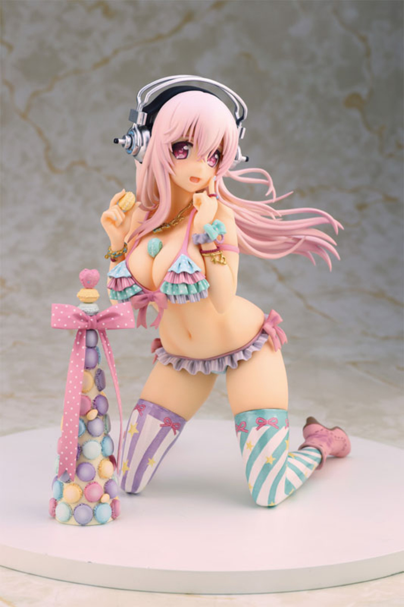 Super Sonico - Macaron Tower - Alphamax