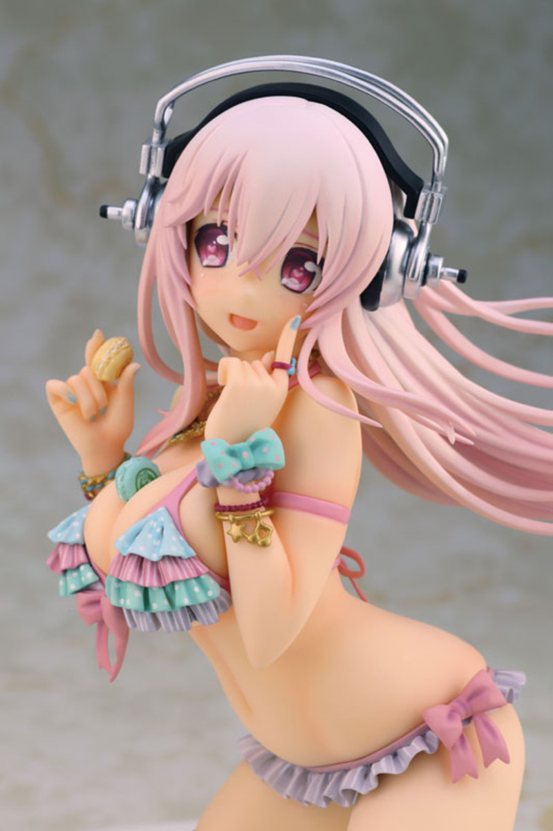 Super Sonico - Macaron Tower - Alphamax