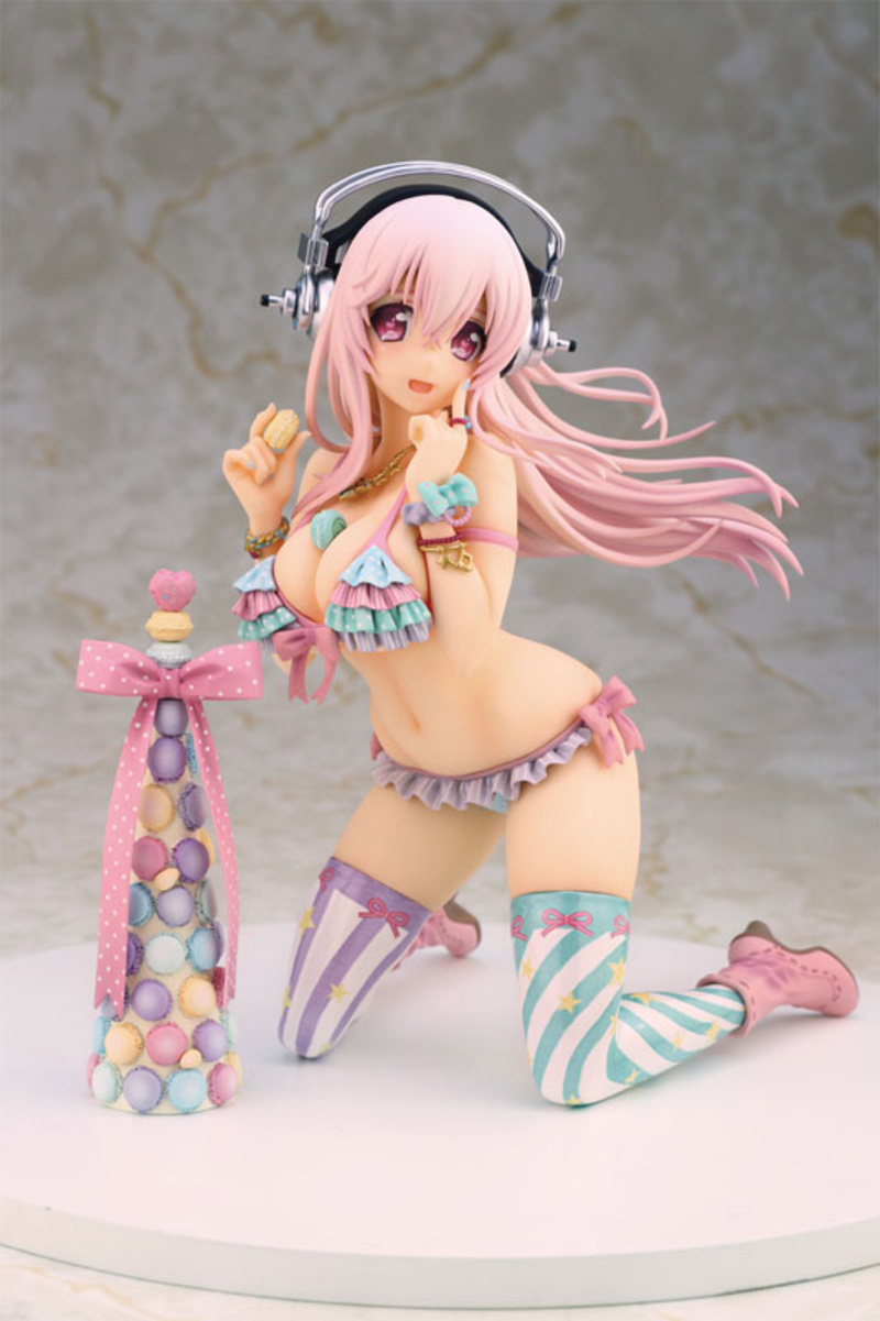 Super Sonico - Macaron Tower - Alphamax