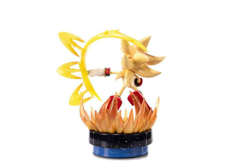 Super Shadow - Sonic the Hedgehog - First 4 Figures