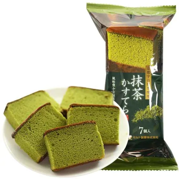 Japanischer Kuchen mit Uji-Matcha aus Kyoto von maruto Japanischer Kuchen mit Uji-Matcha aus Kyoto von maruto