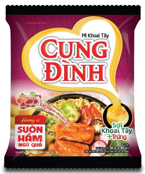 Instant-Nudeln - geschmorte Spareribs mit 5 Gemüsesorten von Cung Dinh