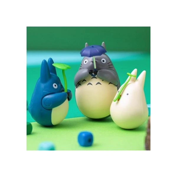 Totoro - Mein Nachbar Totoro - Figur mit rundem Boden - Big Totoro with leaf - Semic