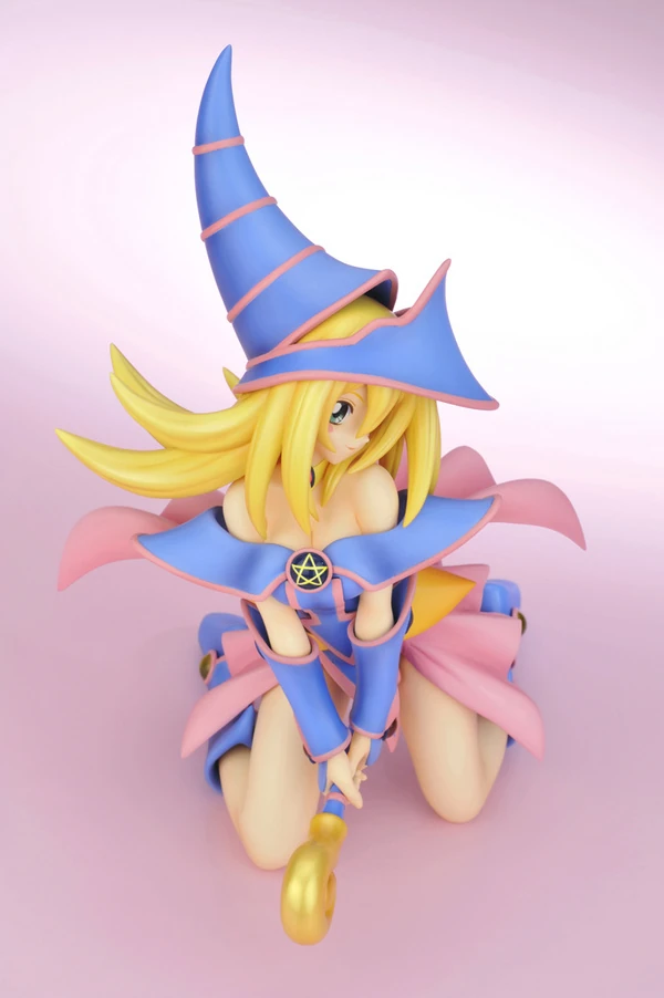 Schwarzes Magiermädchen - Premium Statue 1/7 von ARTFX J 
