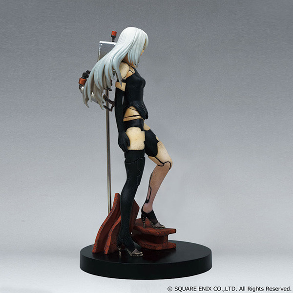YoRHa Type A No. 2 und Pod 042 - Square Enix