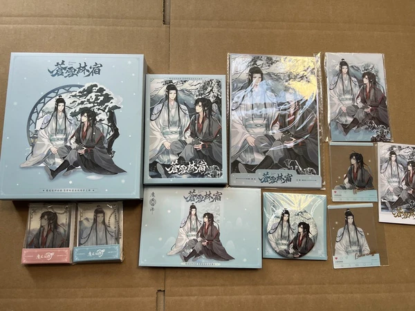Wei Wuxian & Lan Wangji (Cang Xue Lin Su Ver.) - The Master of Diabolism / Mo Dao Zu Shi - großes Set mit Acrylaufstellern, Buttons, Shikishi, Schlüsselanhängern uvm. - Hobby Rangers